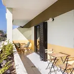 Con Vistas A Montañas *